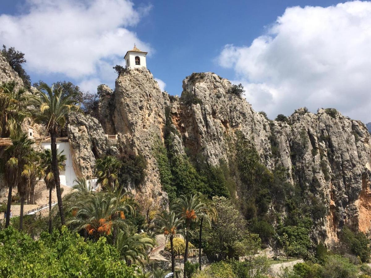 Guesthouse En Coveta Fuma- El Campello Exteriör bild